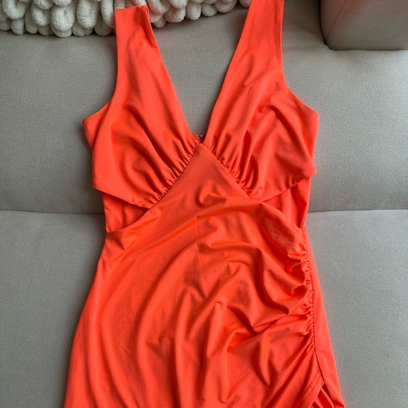 SUPERDOWN Clare cut out dress in neon orange. Size xs. Mini dress. - Picture 1 of 3